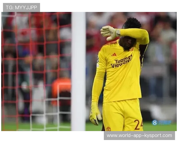 奥纳纳飞身扑出希门尼斯近距离头球，力保曼联球门不失